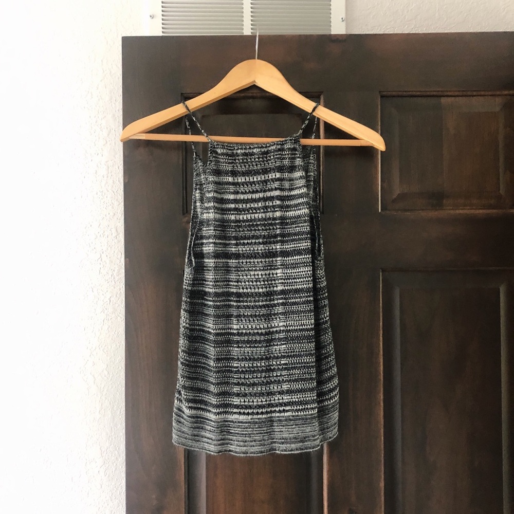 Lightweight tank in perfect condition!